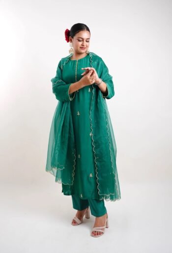Hand embroidered green Kurta pyjama with dupatta