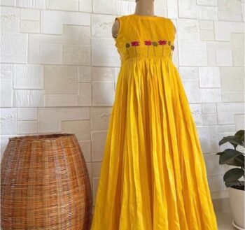 Hand embroidered sleeveless Anarkali