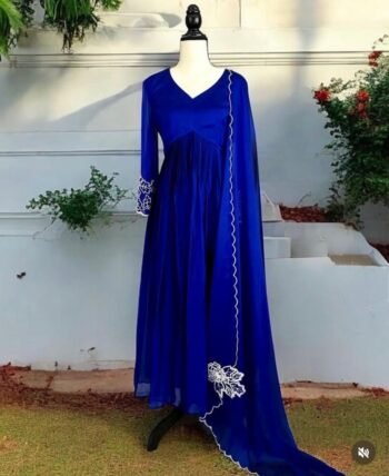 Hand embroidered Anarkali with scallop dupatta
