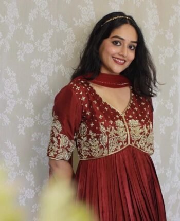 Hand embroidered Anarkali dupatta