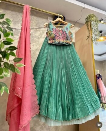 Hand-Painted Kalamkari Lehenga Set: Green Crop Top, Peach